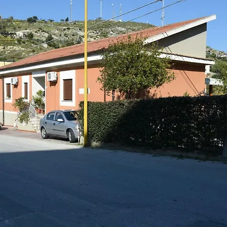 Casa Consiglio Holiday home *